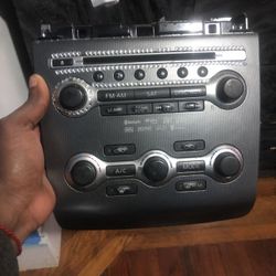 Nissan Maxima Radio