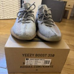 Adidas Yeezy 350 Size 9.5