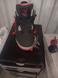 Brand New Jordan 4's Bred Size 8,8.5,9