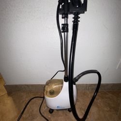 Clothing steamer