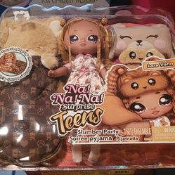 Brand New NaNaNa Surprise Teen Doll
