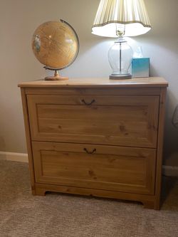2-Drawer Pine Wood Dresser