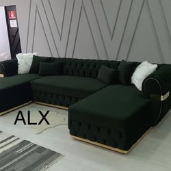^Brand New. Double Chaise Sectional Velvet.