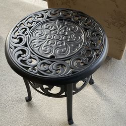 Outdoor side table 