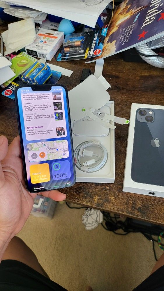Iphone 13 Midnight 128gb Unlocked still have warranty to 14 May 2026, battery is 100% health. Work with any carrier
