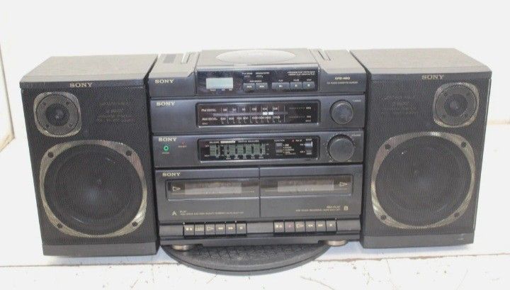 Vintage Sony Cd Player Boombox Radio