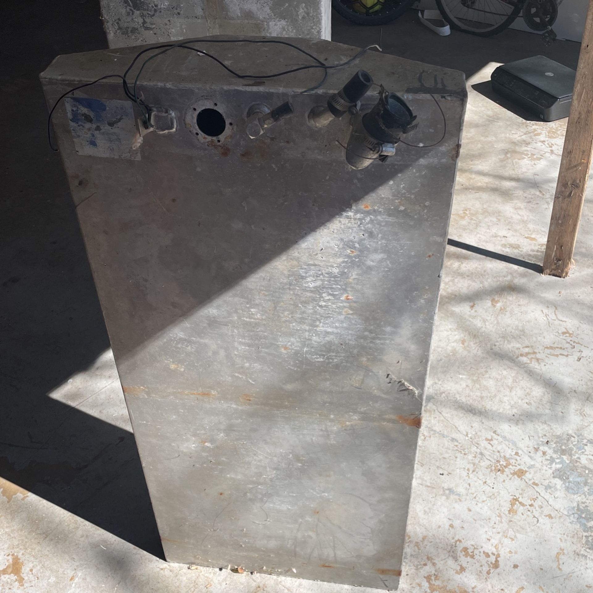 Aluminum Marine / Boat  Tank 22 Gallon -Read Description 