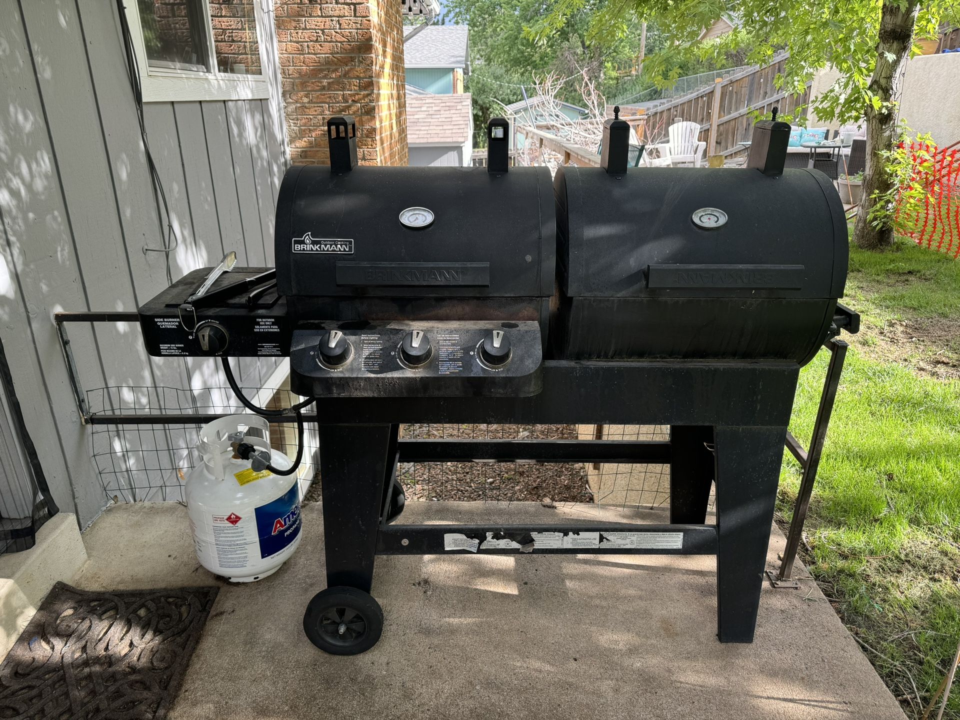 Brickman Propane/Charcoal Combo Grill