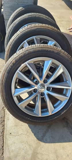 Infiniti q50 wheels and tires