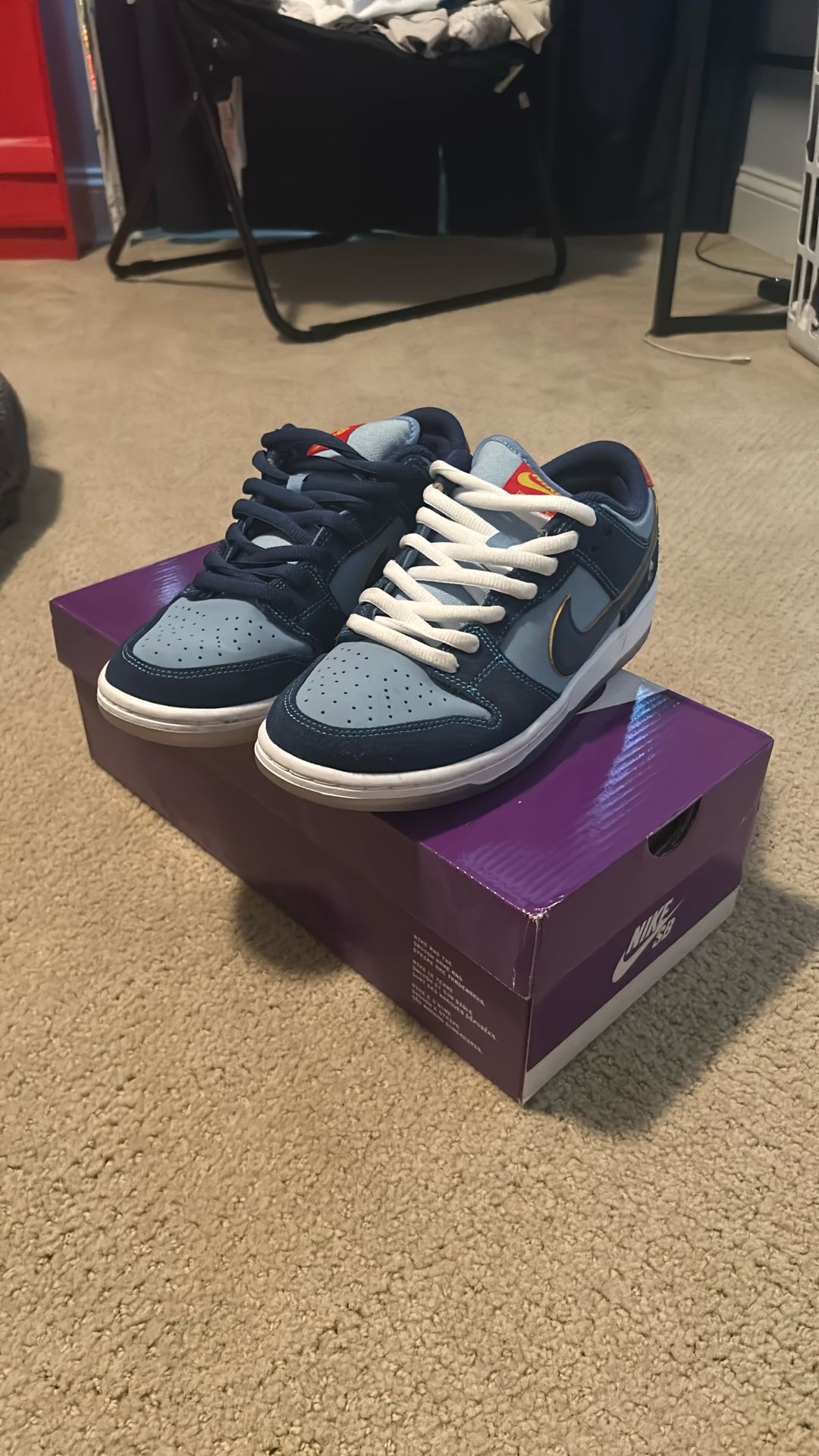 Why so sad? Size 7 M