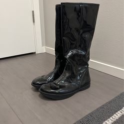 Earth Rainboots (Size 9)