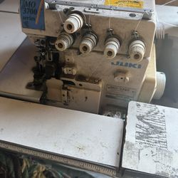 OVERLOCK  5 THREAD  JUKI
