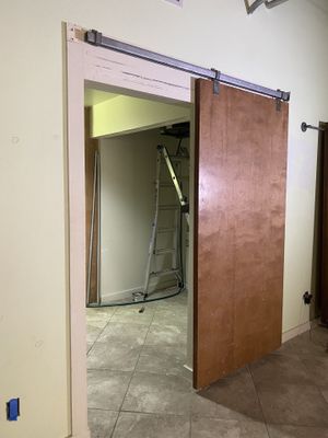 Pin By Penny Thomas On Muebles In 2020 Sliding Door Hardware Barn Door Decor Door Hardware