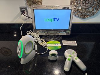 LeapFrog LeapTV Video Learning System with 5 Built-in Games