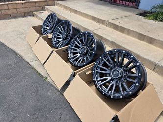 20x10 Fuel Rebel rims Gunmetal/Grey black lip -18 offset