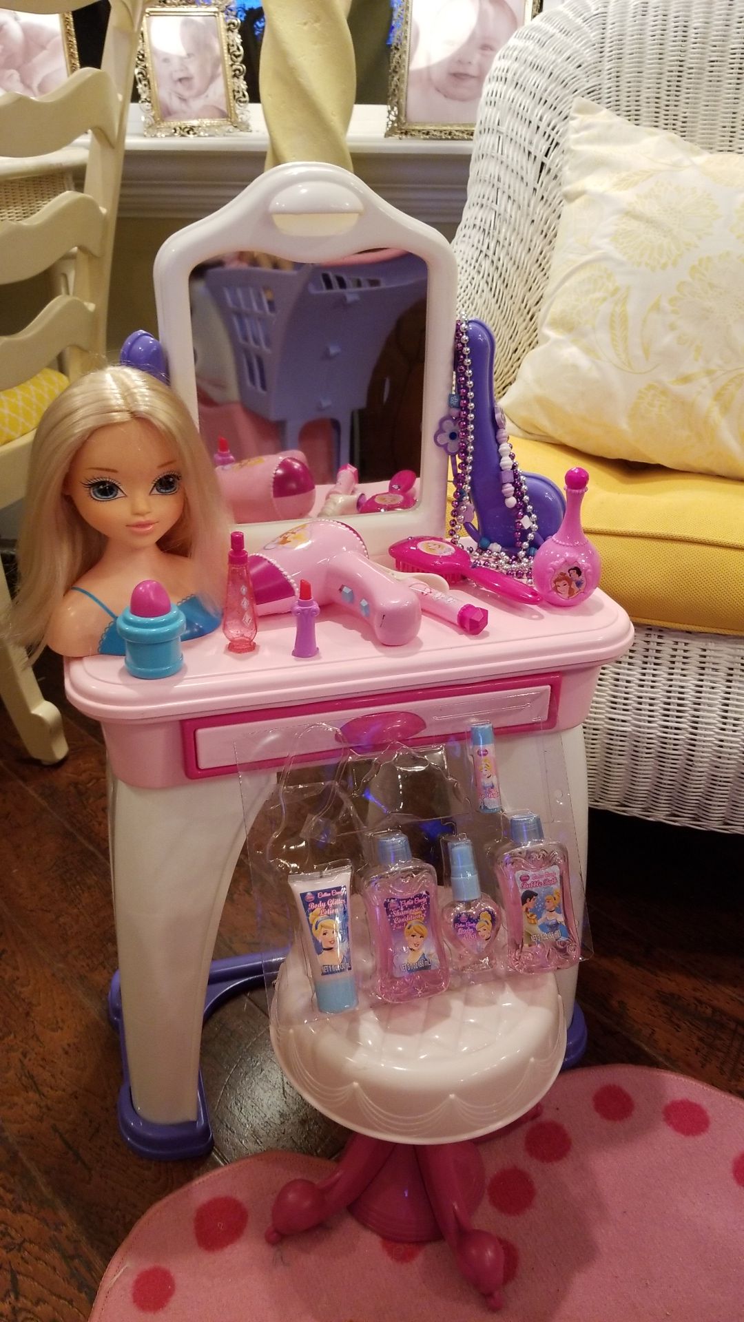 Pink Princess Vanity With Chair, Barbie Styling Head, Disney Princess Glam Hair Stylin Set, & Bath Set $30.00