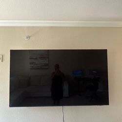 Furniture & TV