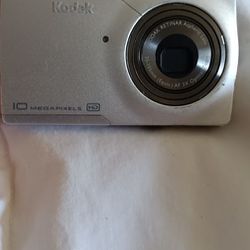 Kodak Easy Share m1093 IS