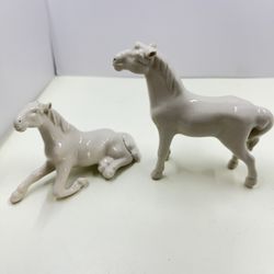 set of 2 small porcelain white vintage horse figurines