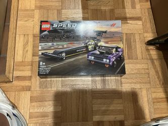 Lego 76904 Mopar Dodge  SRT Top Fuel Dragster & 1970 Dodge Challenger