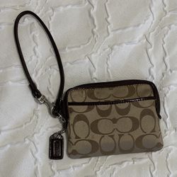 Coach Wristlet / Cardholder