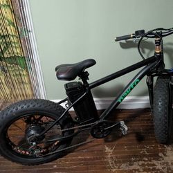 Nakto 500 Watt E Bike Mini Cruiser 