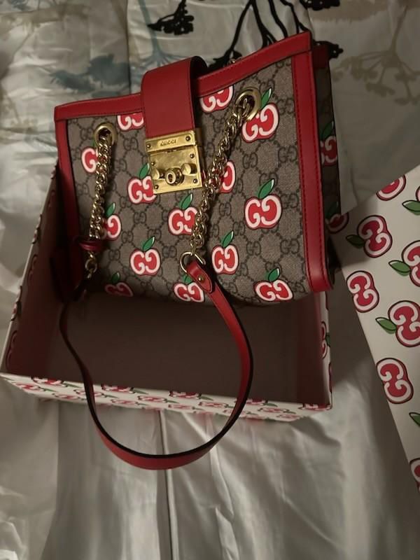 Gucci Bag for Sale in Cleveland, OH - OfferUp