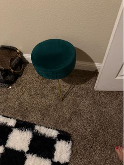 Vanity chair