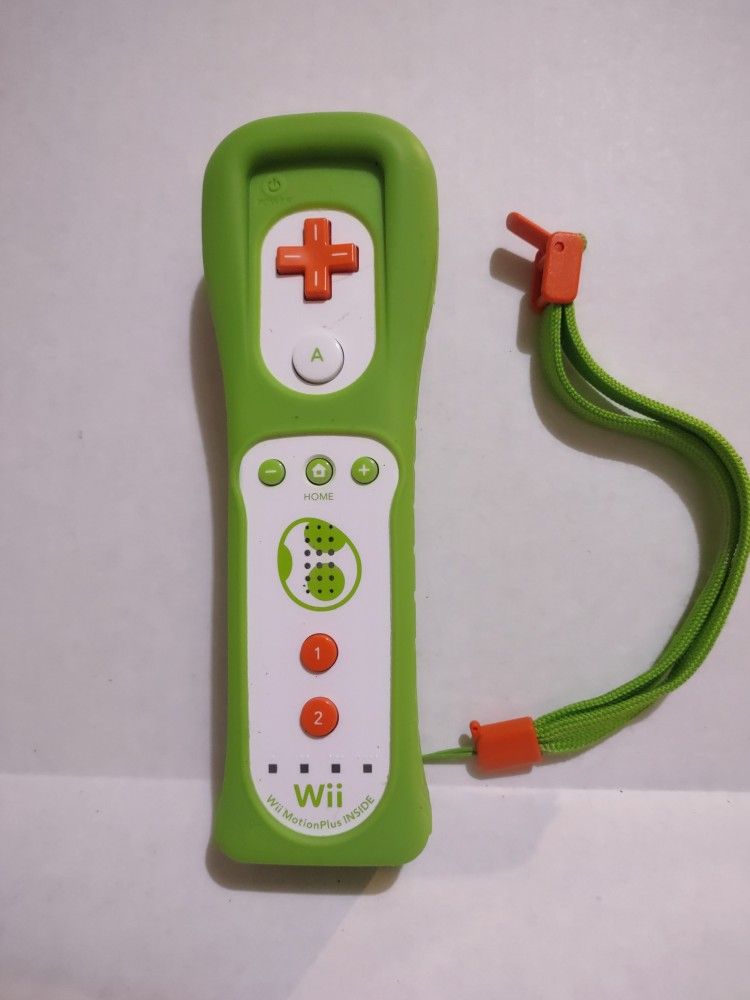 Wii Remote Plus - Yoshi - Nintendo Official Site