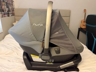 Nuna Infant Car Seat with Base