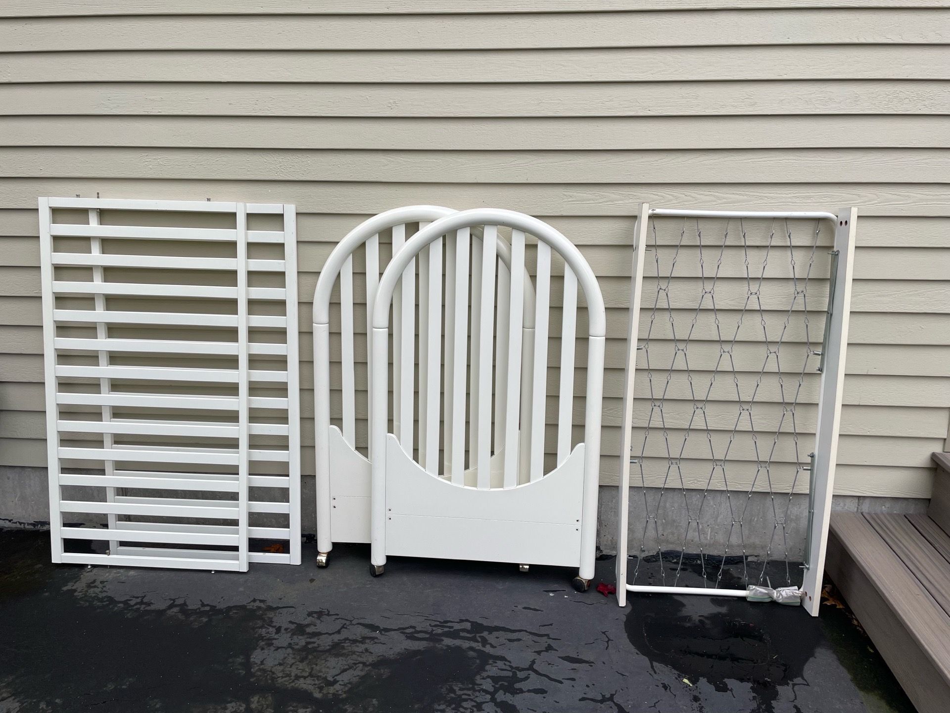Baby crib