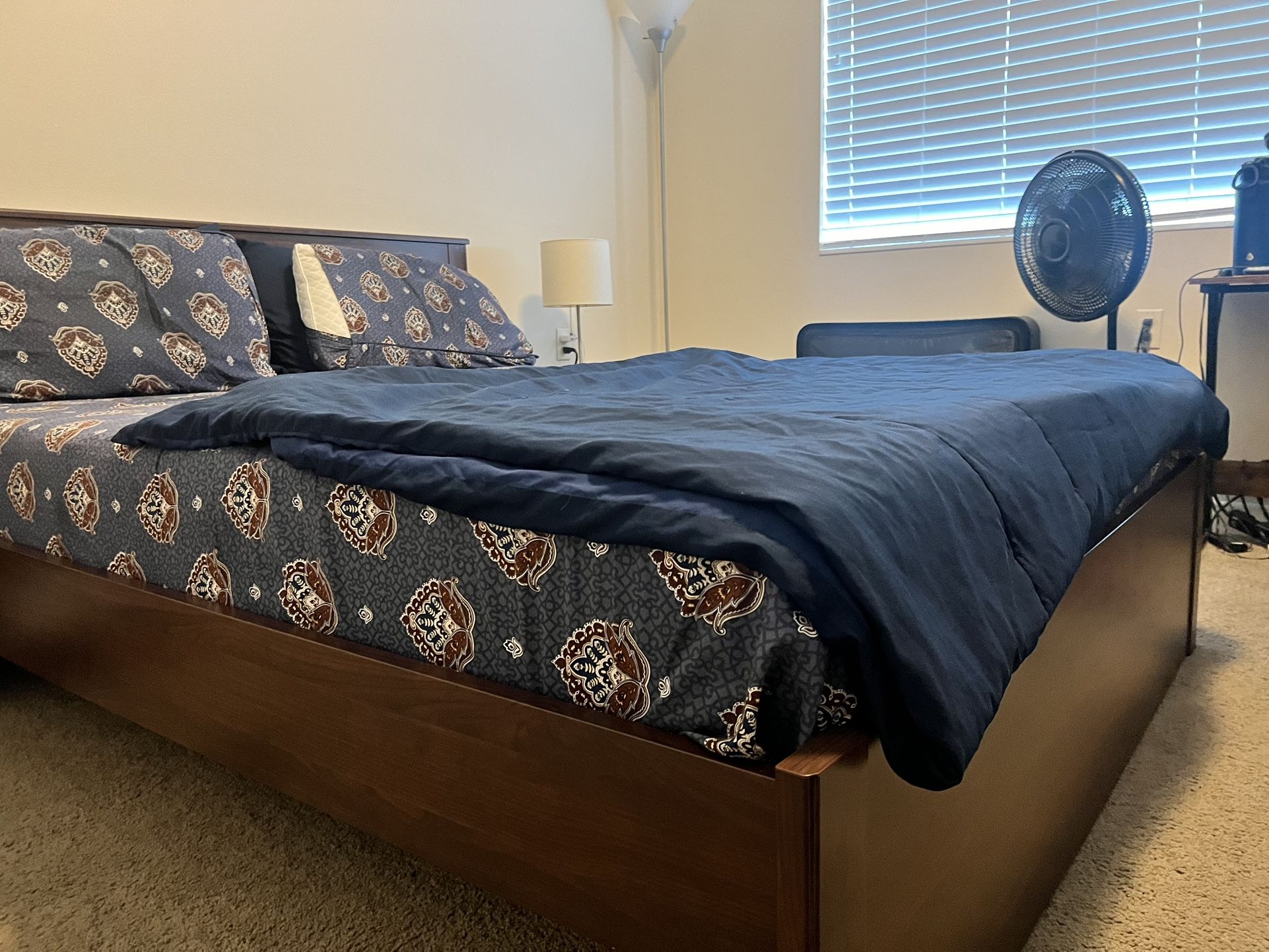 Ikea Queen Bed Frame Clean Mattress