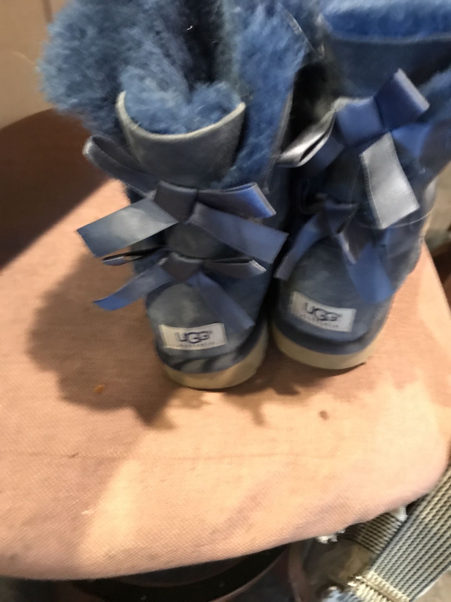 Uggs Navy Size 8