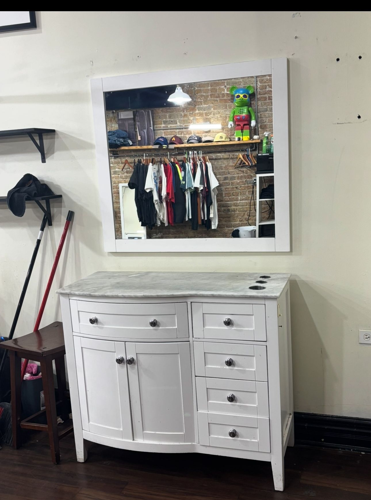 salon / barber Station with Mirror 42" Vanity Styling Station