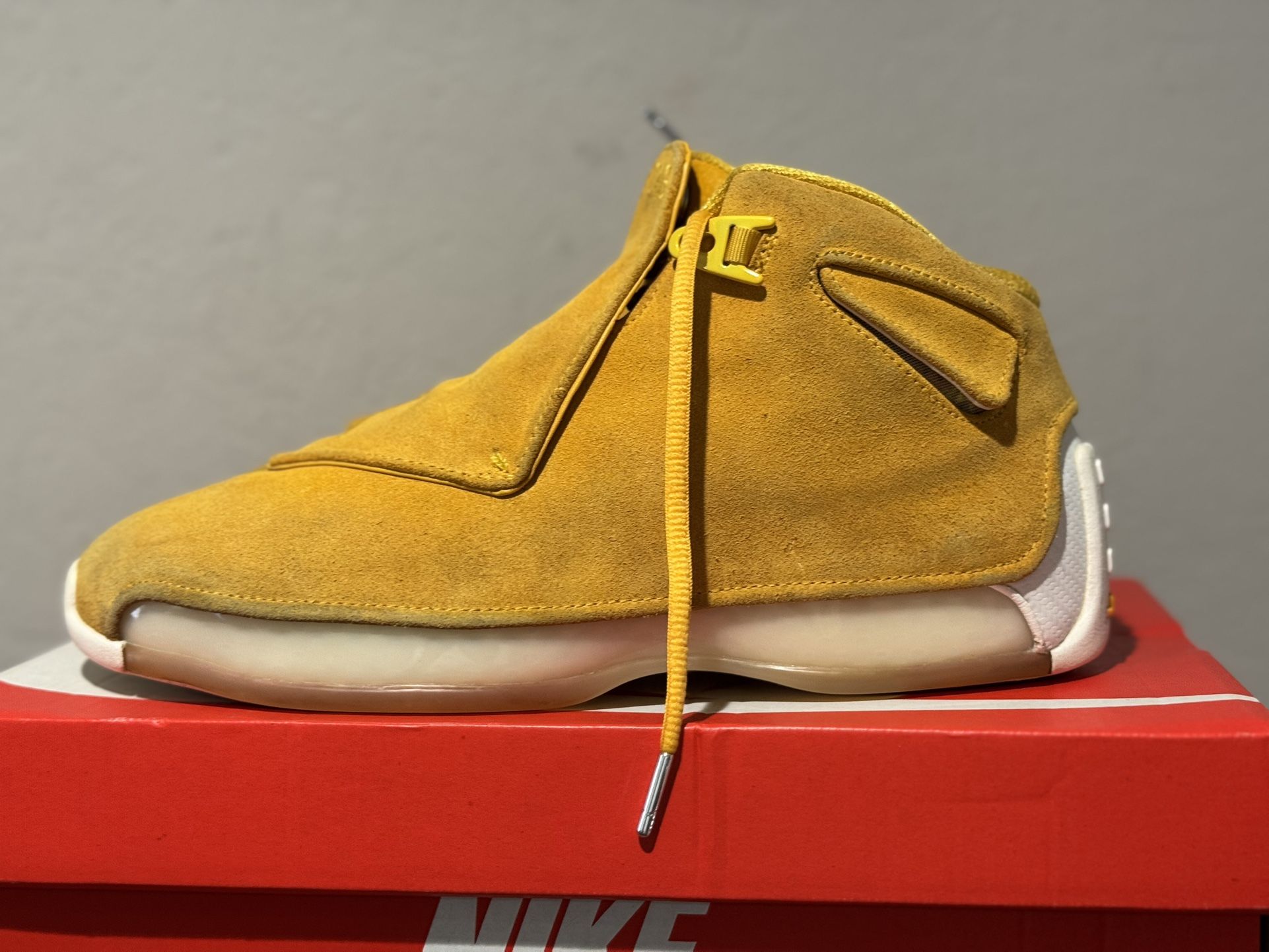 Air Jordan Retro Size 9.5n. 139$ OBO