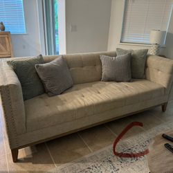 Sofa / Couch
