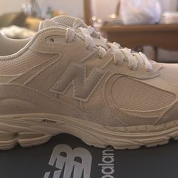 New Balance 2002R Grey/White