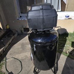 Husky Compressor 20 Gal.