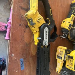 Dewalt Cordless Tree Trimmer