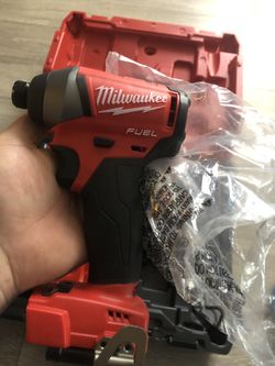 Milwaukee impact M18