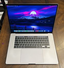 16 Inch MacBook Pro 💻 Touchbar With 32gb Ra