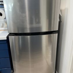 Frigidaire Brushed Steel Refrigerator/Freezer