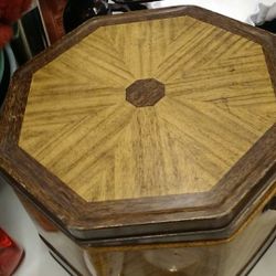 Loose-Wiles Biscuit Co. Tin.