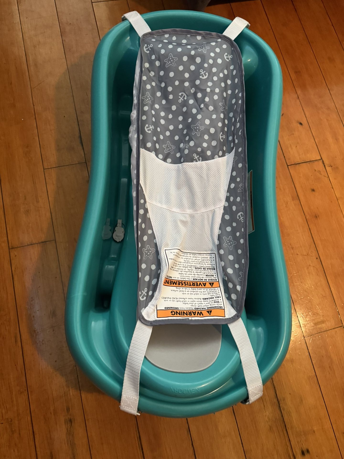 Baby Tub With Newborn Attachment