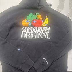 Adidas Black Hoodie - M 