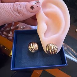 10k earrings