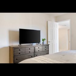 Grey Dresser With 40inch Roku smart Tv  $250 