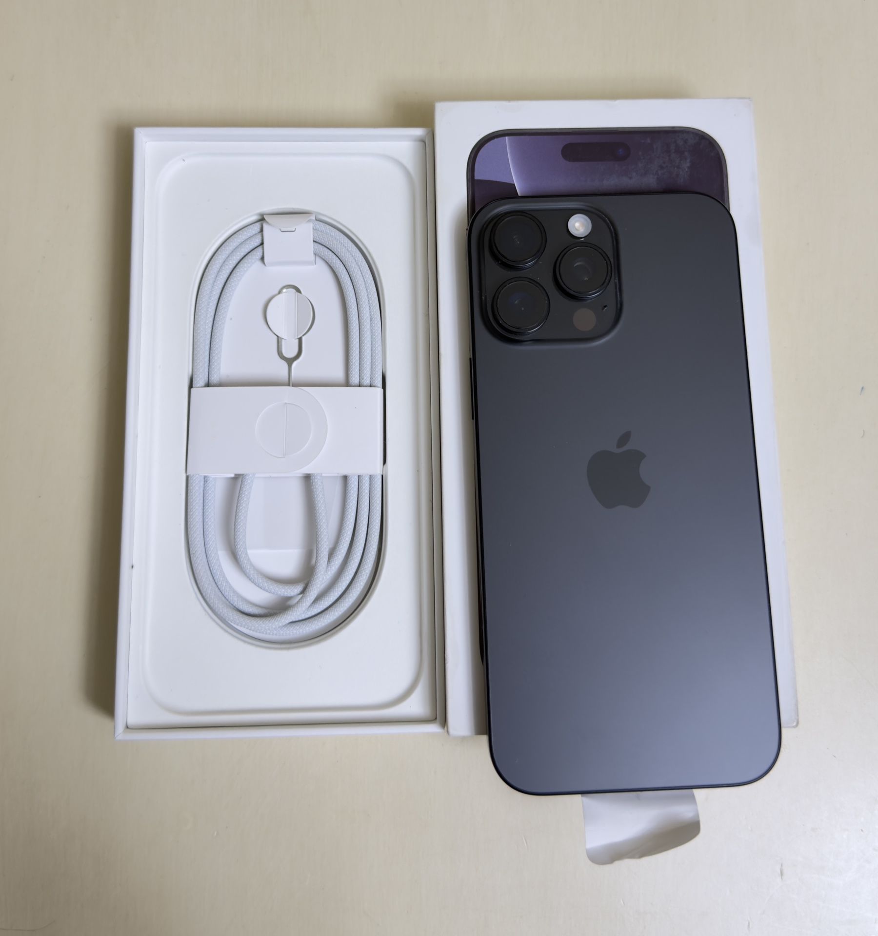 Iphone 16 Pro Max 1TB Space Gray Unlocked Brand New 