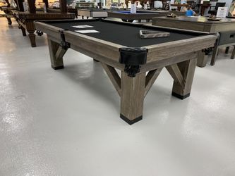 Beautiful Harpeth Pool Table!! Brand New!!