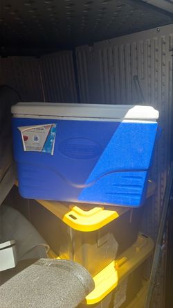 Coleman 40-Can Blue Ice Cooler